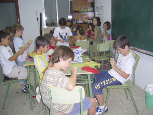 Foto de los talleres realizados en Esparragosa de Lares, haga clic en la imagen para ampliar