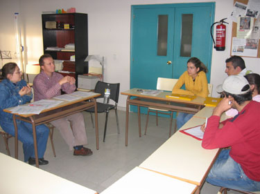 Monitores y participantes en el taller