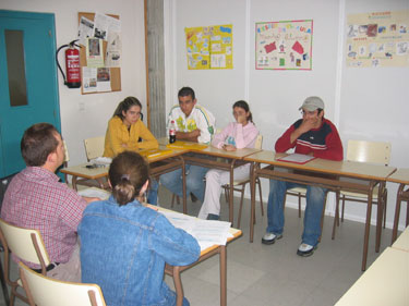 Monitores y participantes en el taller